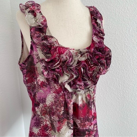 Ann Taylor 3D Floral Ruffle Pink Red Sleeveless Lightweight Romantic Top Size M - Picture 2 of 13